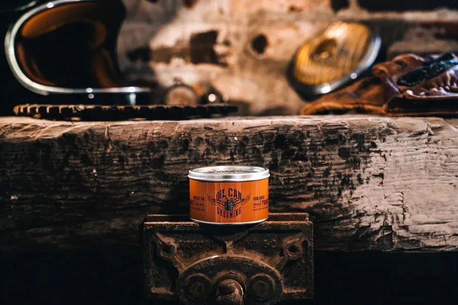 Oil Can Grooming Iron Horse Grease Pomade - Image 2